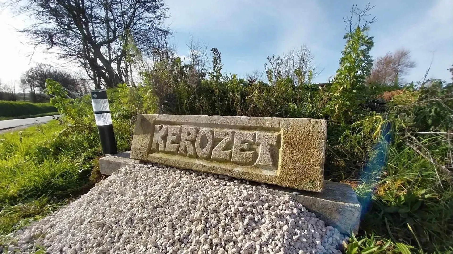 Manoir De Kerozet - Chambres Chez L'Habitant - 3 Chiens Plouider France