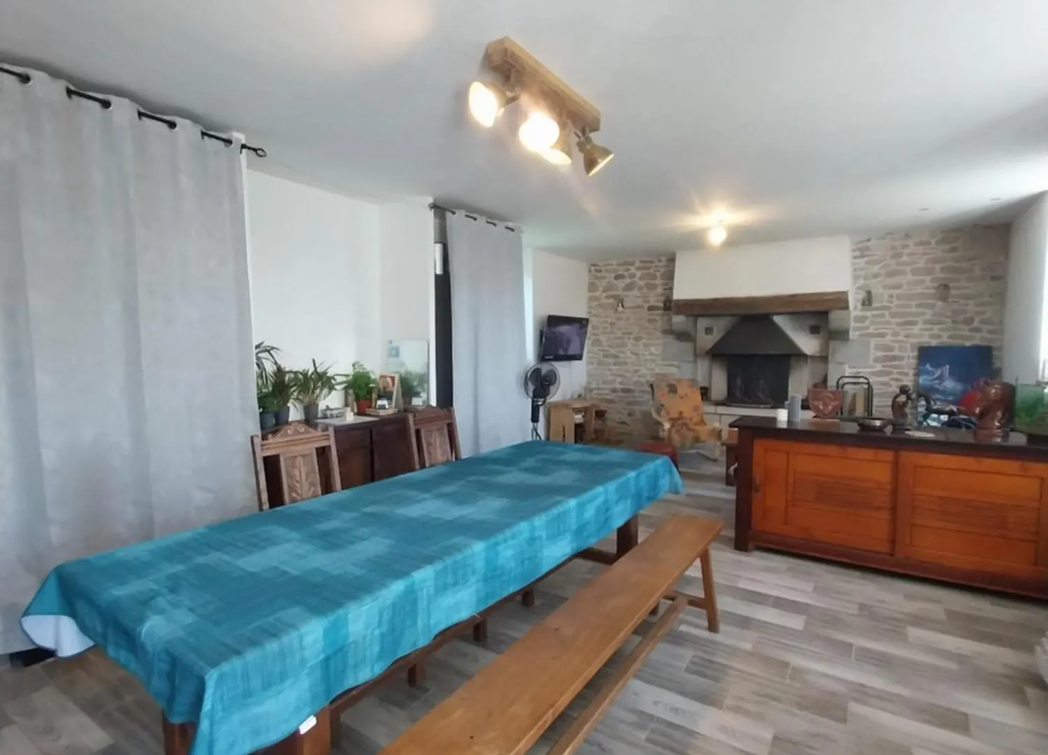 Homestay Manoir De Kerozet - Chambres Chez L'Habitant - 3 Chiens Plouider