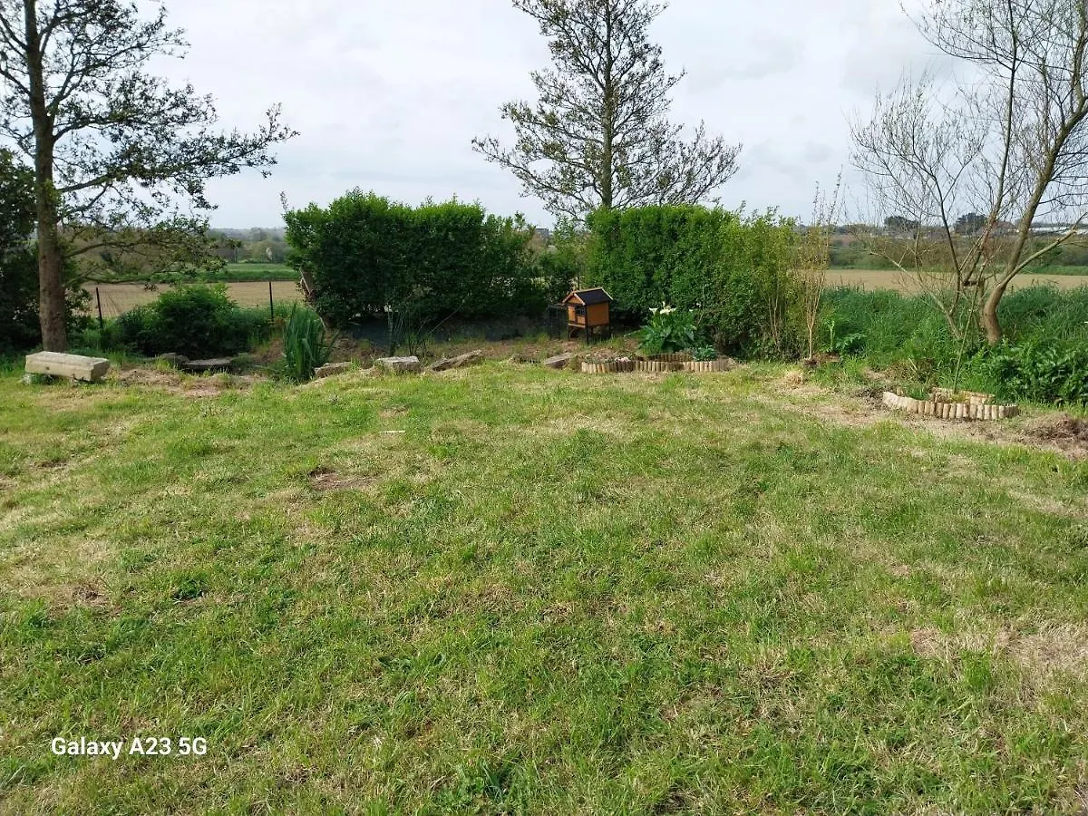 Homestay Manoir De Kerozet - Chambres Chez L'Habitant - 3 Chiens Plouider France